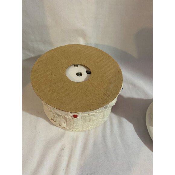 JC Penny Home Collection Ivory & Gold Porcelain Nativity Wind-Up Music Box W Box - Picture 3 of 16